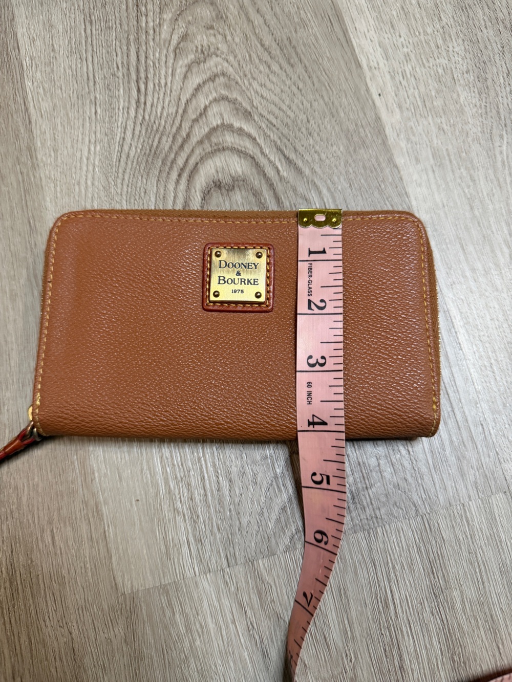 Dooney & Bourke Brown Pebbled Leather Continental Wallet with Gold Plaque - Picture 7 of 7